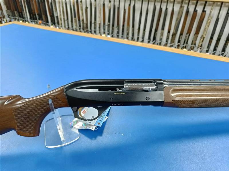 BENELLI 12 Gauge MONTEFELTRO EXTRALIGHT