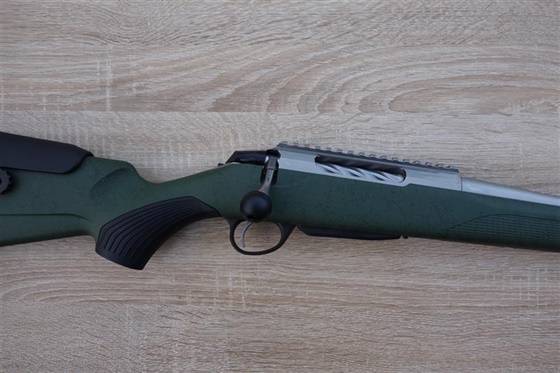 TIKKA .243 T3X GREEN STAINLESS ADJUSTABLE FLUTED