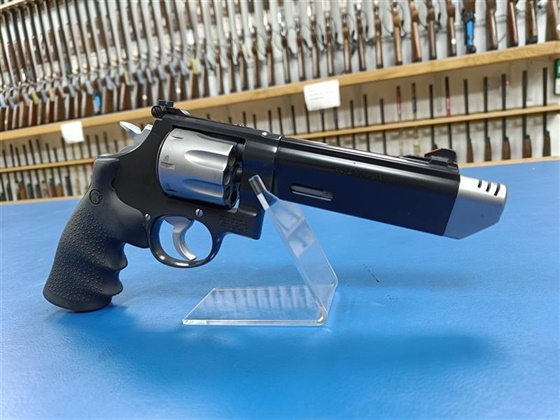 SMITH & WESSON .357-.38 627 V COMP