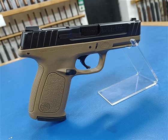 SMITH & WESSON 9MM SD9 FDE