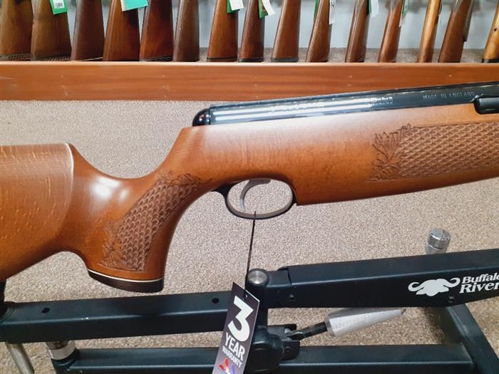 AIR ARMS .22 TX 200 HUNTER CARBINE