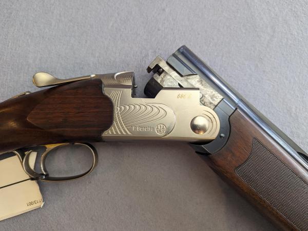 BERETTA 12 Gauge 686 E