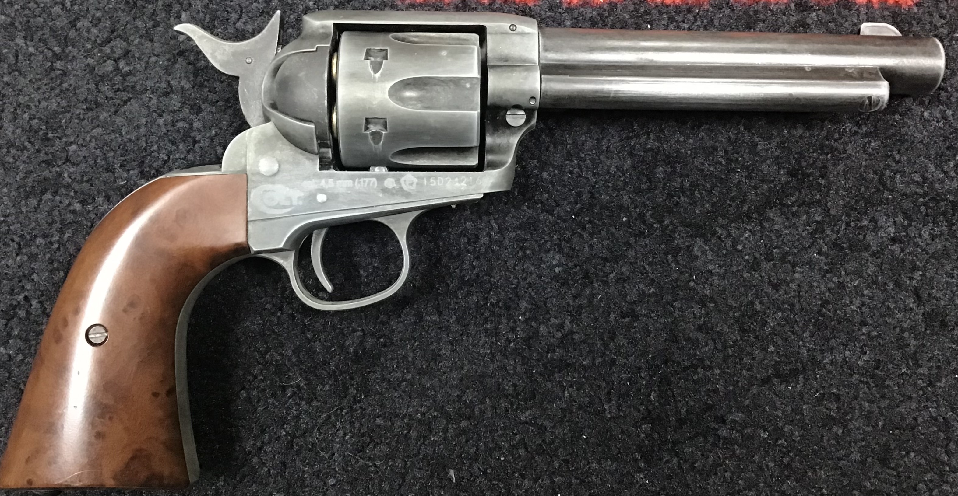 UMAREX .177 (BB) COLT SAA .45 5.5"