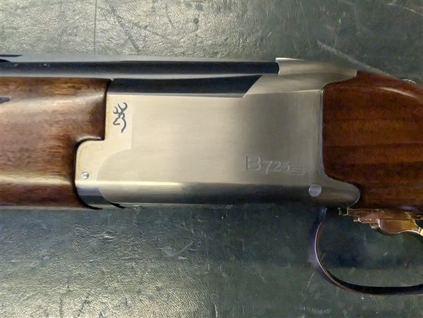 BROWNING 12 Gauge B725