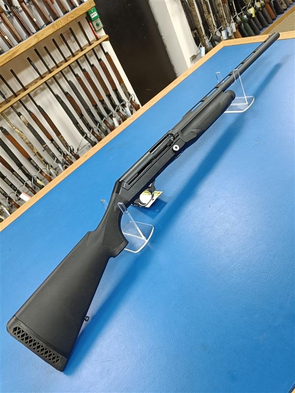 BENELLI 12 Gauge SUPER BLACK EAGLE