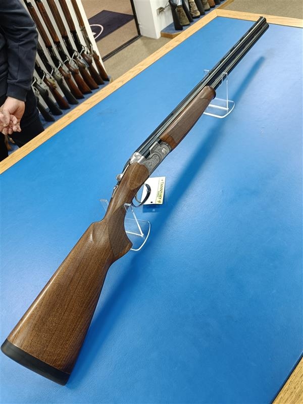 BERETTA 12 Gauge 686 SILVER PIGEON 1