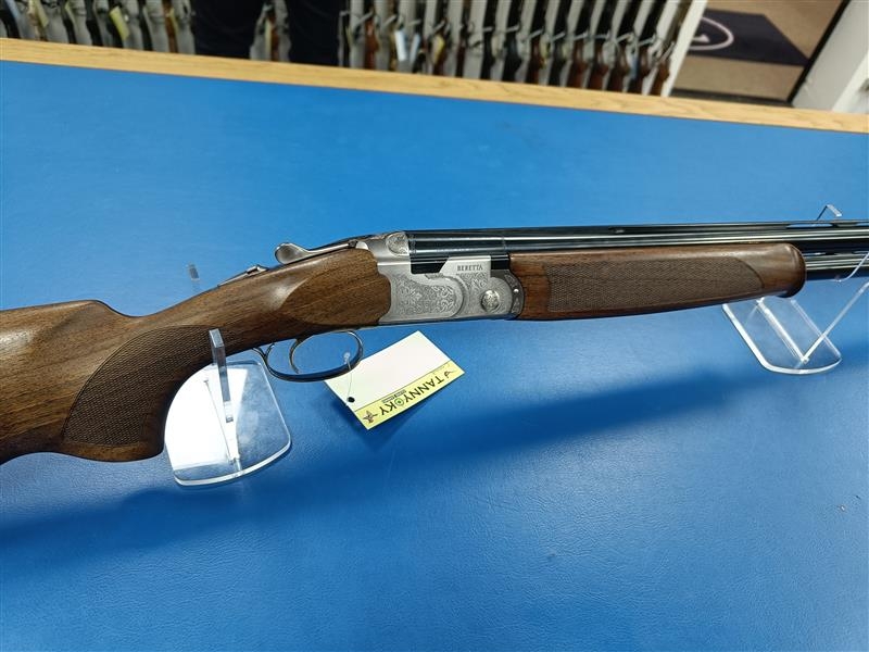 BERETTA 12 Gauge 686 SILVER PIGEON 1