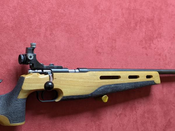 ANSCHUTZ .22 LR 1803
