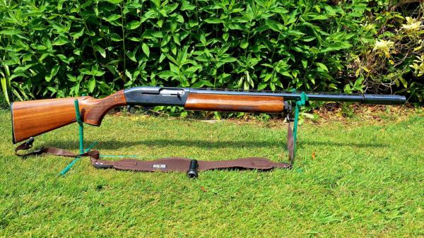 REMINGTON 12 Gauge 1100