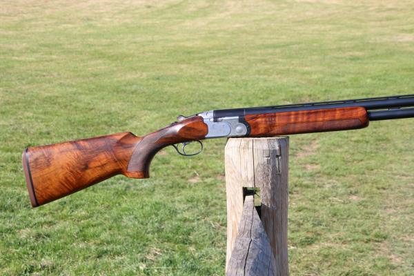 BERETTA 12 Gauge 682 DELUXE, UNBELIEVABLE CONDITION