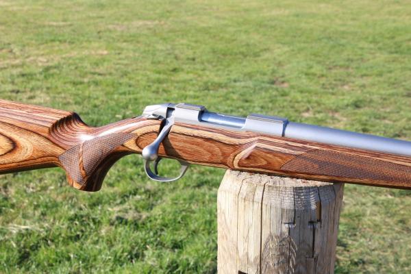 SAKO .223 85 STAINLESS LAMINATE FLUTED VARMINT, GOOD BORE!