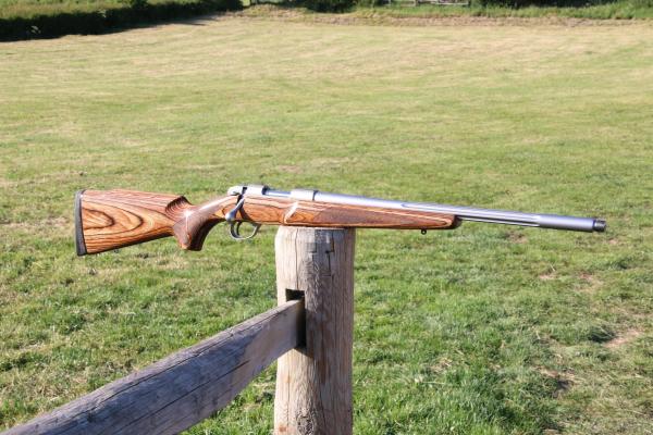 SAKO .223 85 STAINLESS LAMINATE FLUTED VARMINT, GOOD BORE!