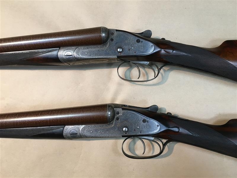HOLLAND & HOLLAND 12 Gauge ROYAL - PAIR
