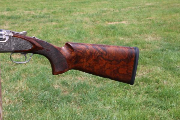 CAESAR GUERINI 12 Gauge  Invictus VII 32, GREAT WOOD, HP STEEL OKAY