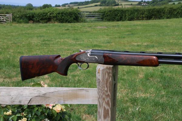 CAESAR GUERINI 12 Gauge  Invictus VII 32, GREAT WOOD, HP STEEL OKAY