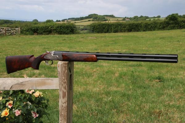 CAESAR GUERINI 12 Gauge  Invictus VII 32, GREAT WOOD, HP STEEL OKAY