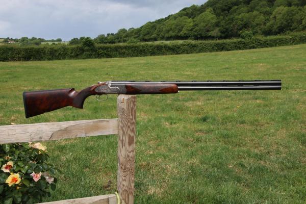 CAESAR GUERINI 12 Gauge  Invictus VII 32, GREAT WOOD, HP STEEL OKAY
