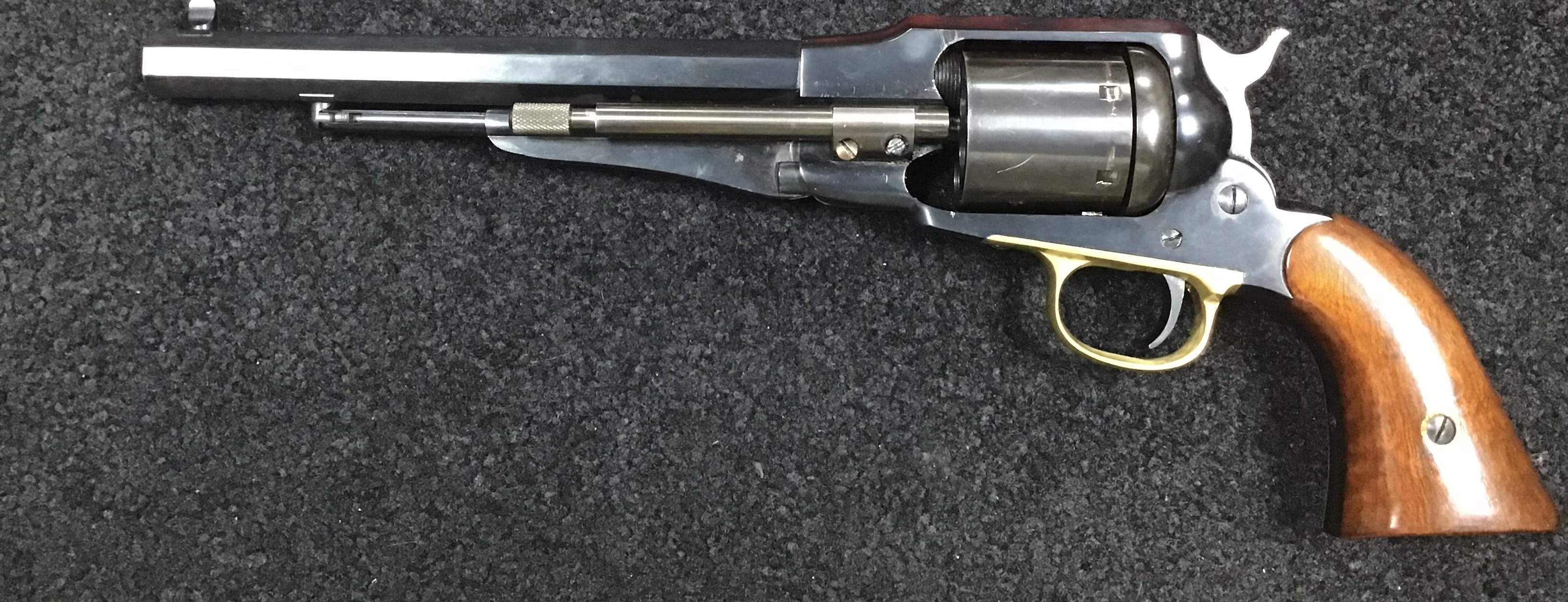 UBERTI .44 1858