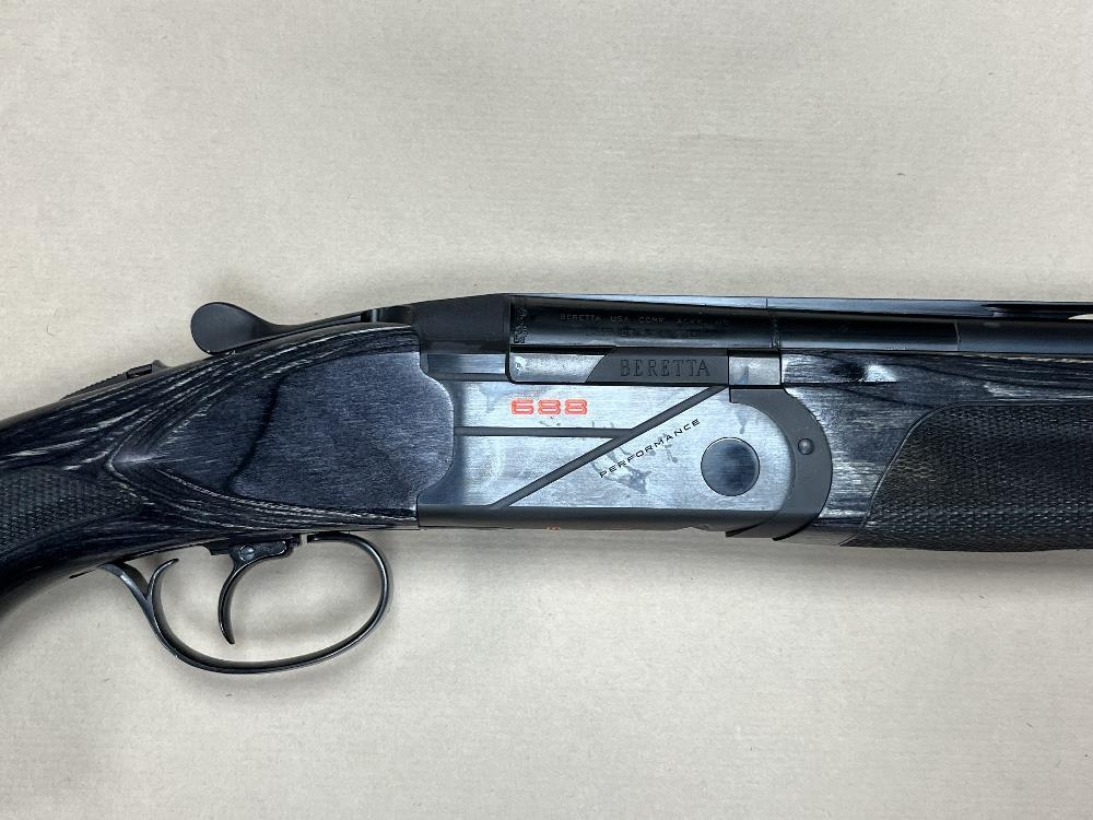 BERETTA 12 Gauge 688 Black Performance