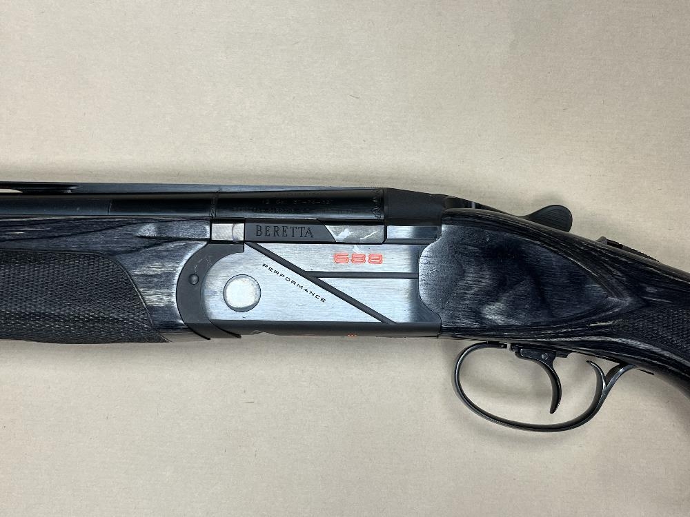 BERETTA 12 Gauge 688 Black Performance