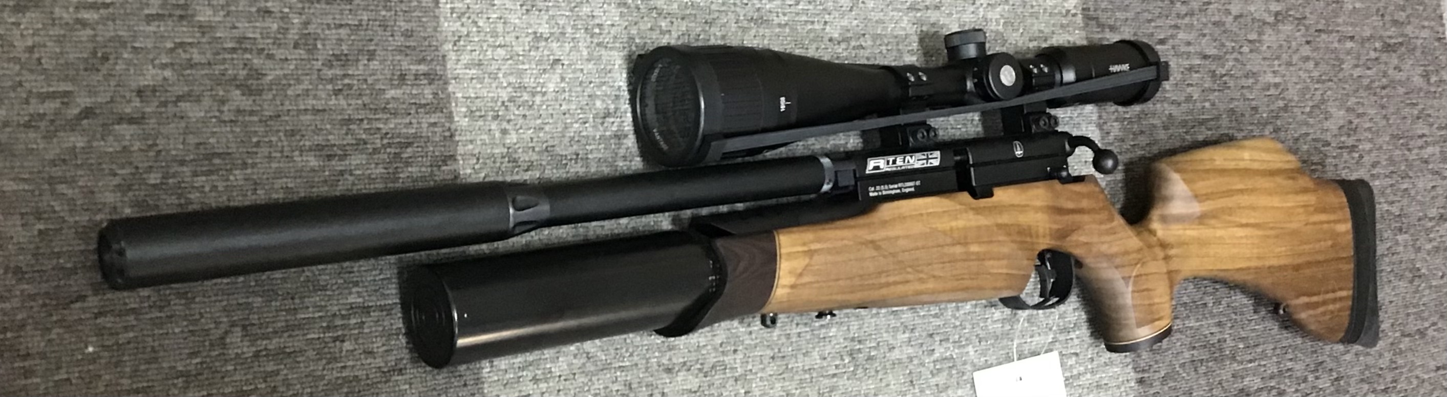 BSA .22 R-10 SE SUPER CARBINE WALNUT