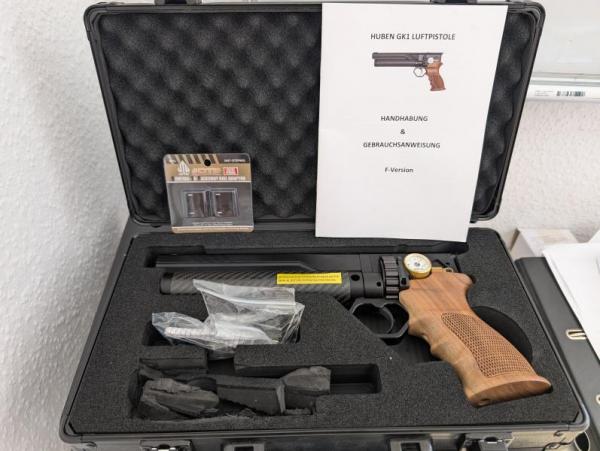 UNKNOWN .22 Huben Pistol GK1 new, incl silencer