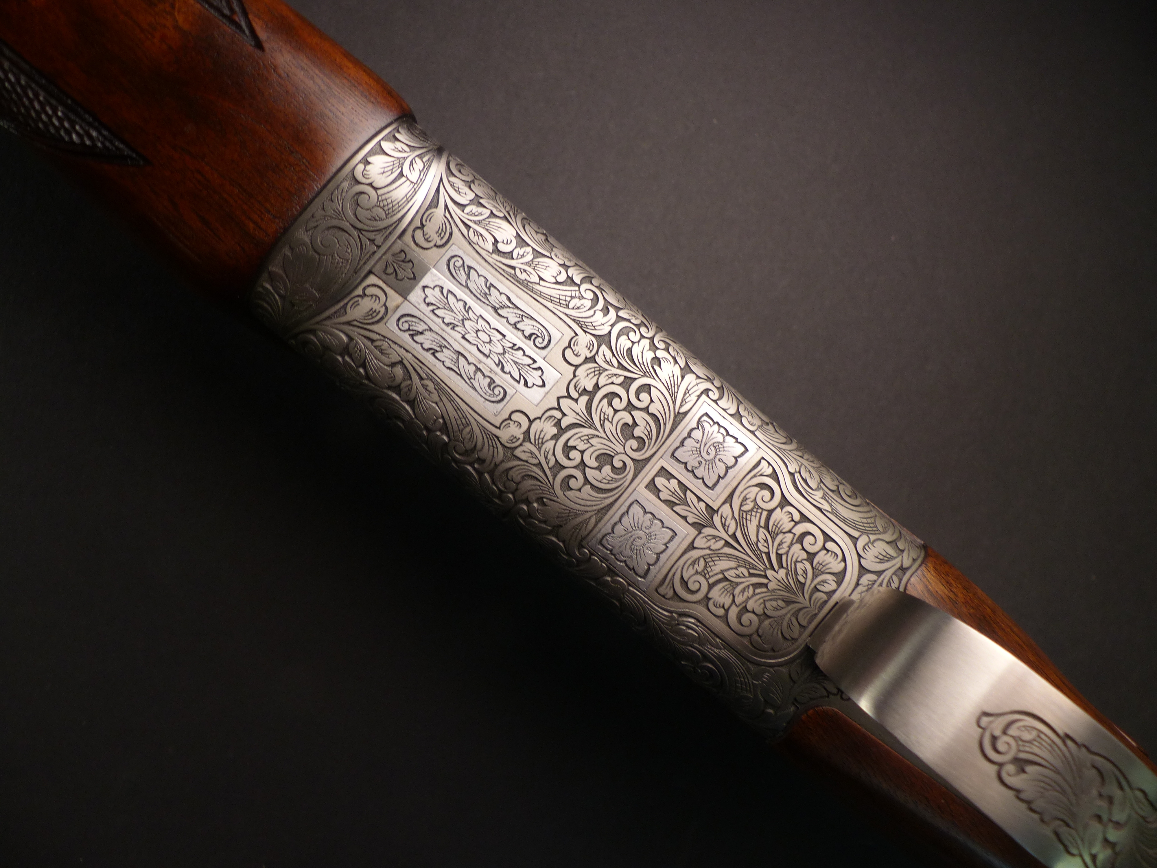 BROWNING 12 Gauge B525 EXQUISITE