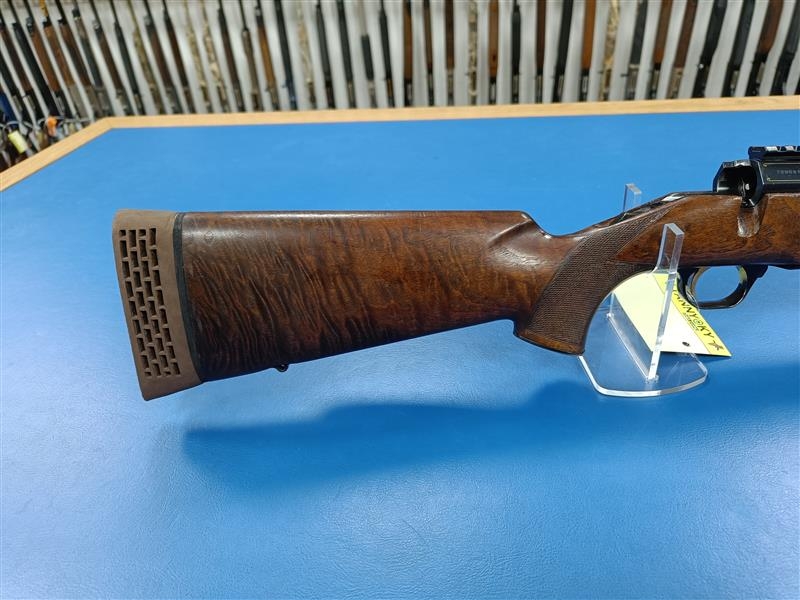 BROWNING .300 Win Mag Custom Trophy