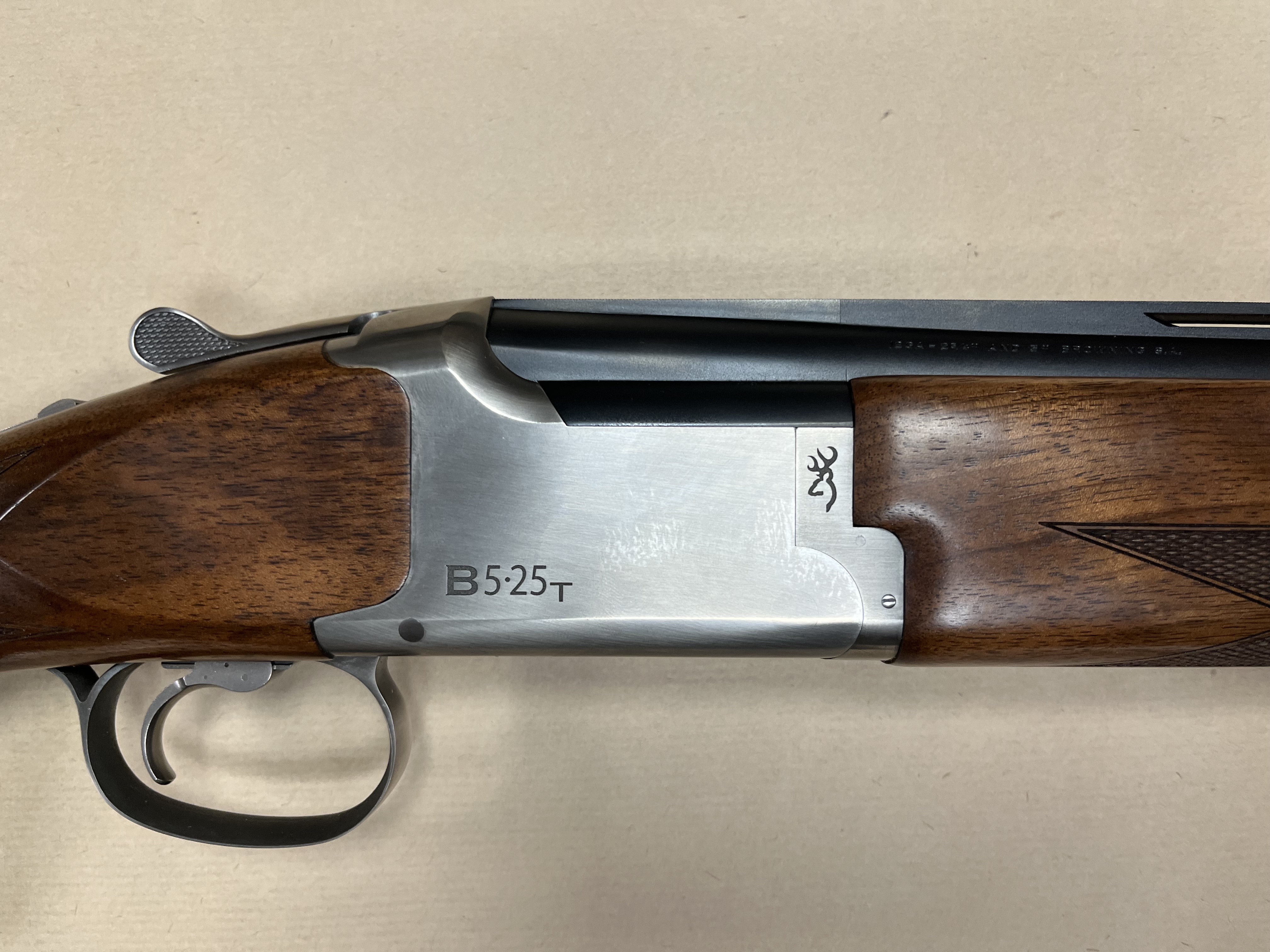 BROWNING 12 Gauge B525 TRAP