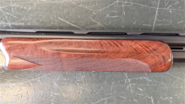 BROWNING 12 Gauge B825