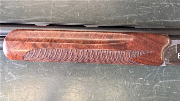 BROWNING 12 Gauge B825