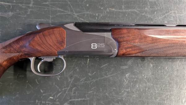 BROWNING 12 Gauge B825
