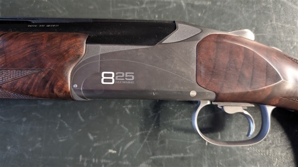 BROWNING 12 Gauge B825