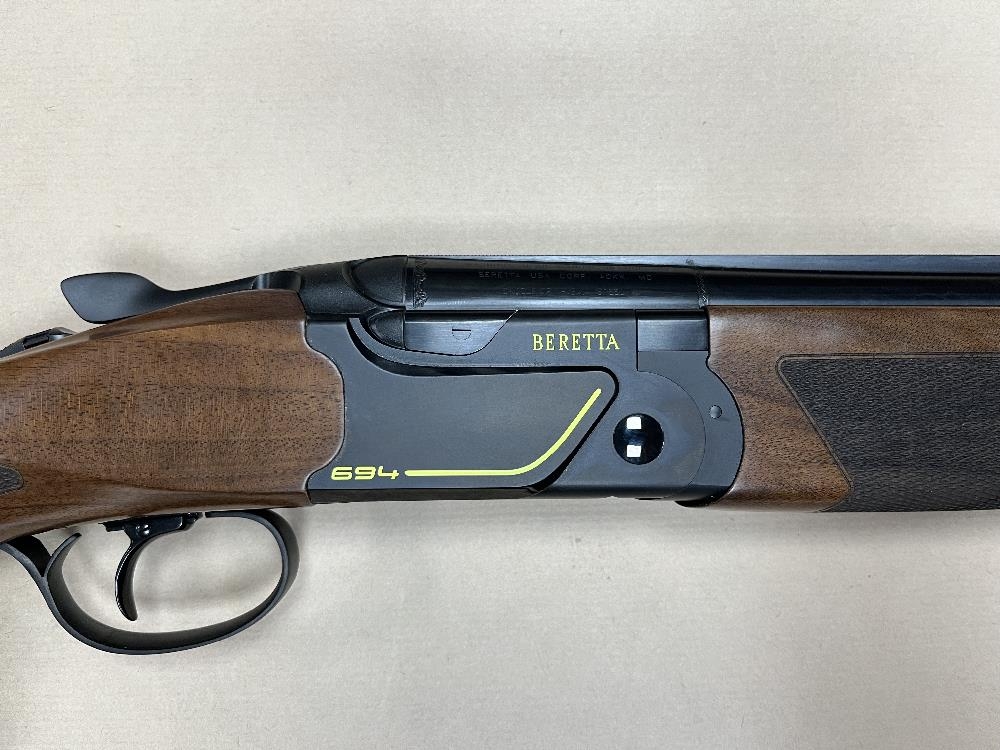 BERETTA 12 Gauge 694 DLC
