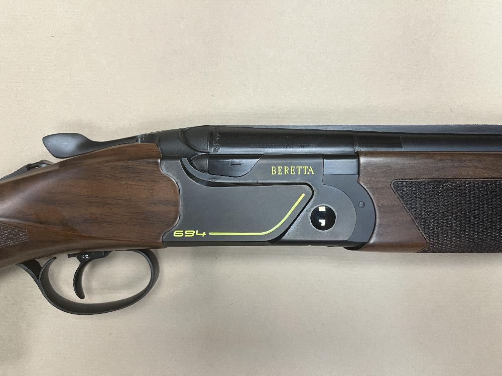 BERETTA 12 Gauge 694 DLC