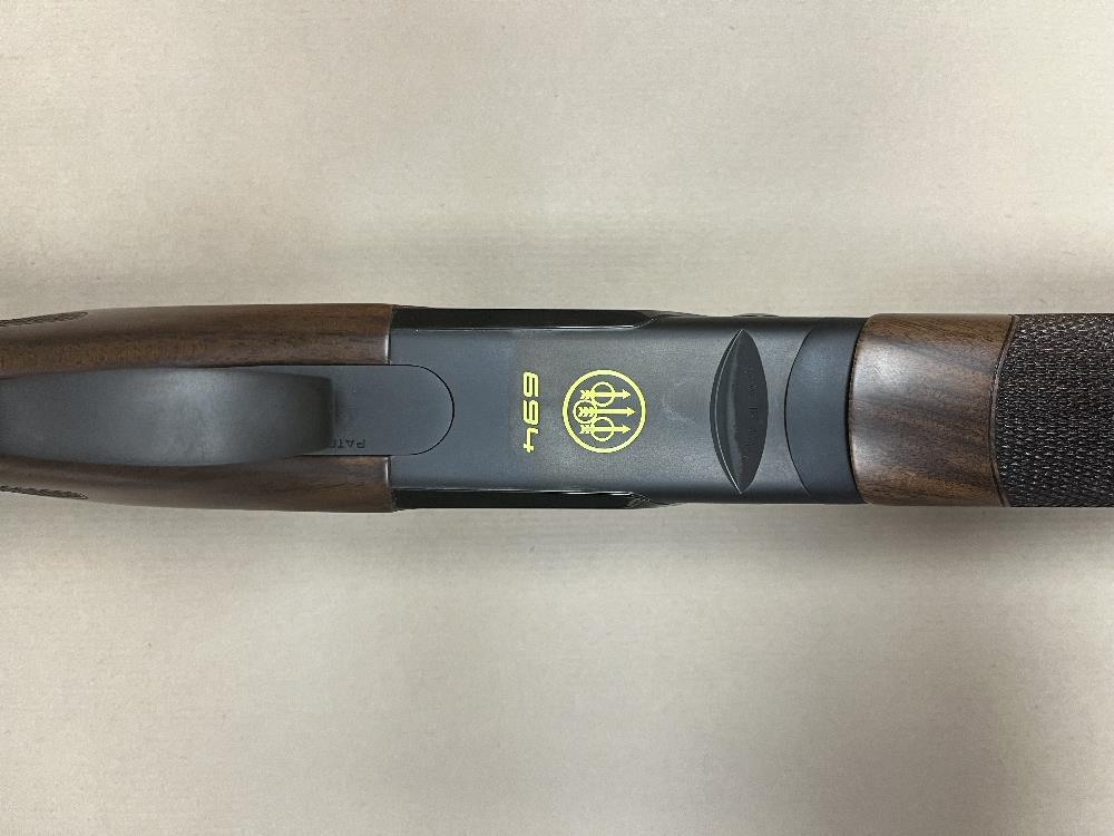 BERETTA 12 Gauge 694 DLC