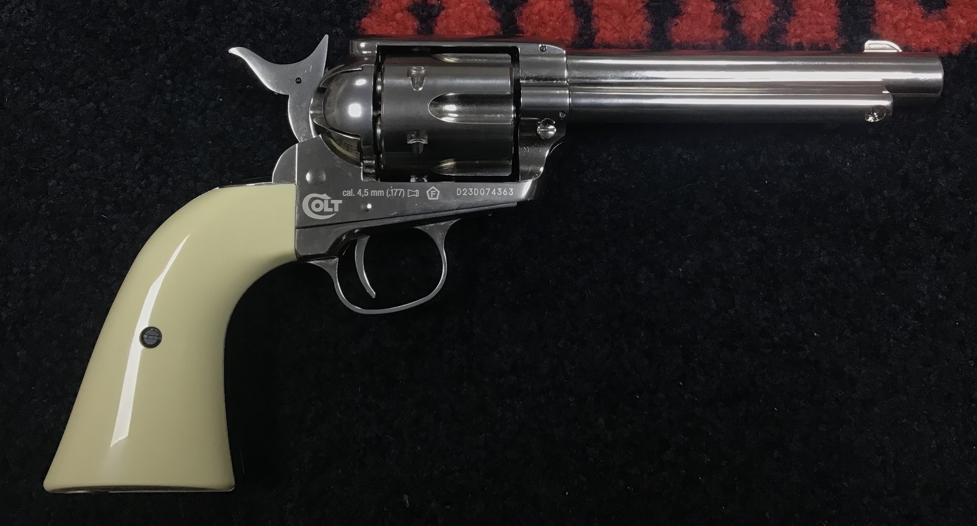 UMAREX .177 COLT SAA .45 5.5