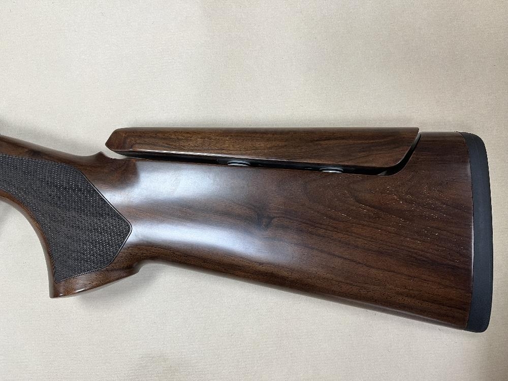 BERETTA 12 Gauge 694 DLC