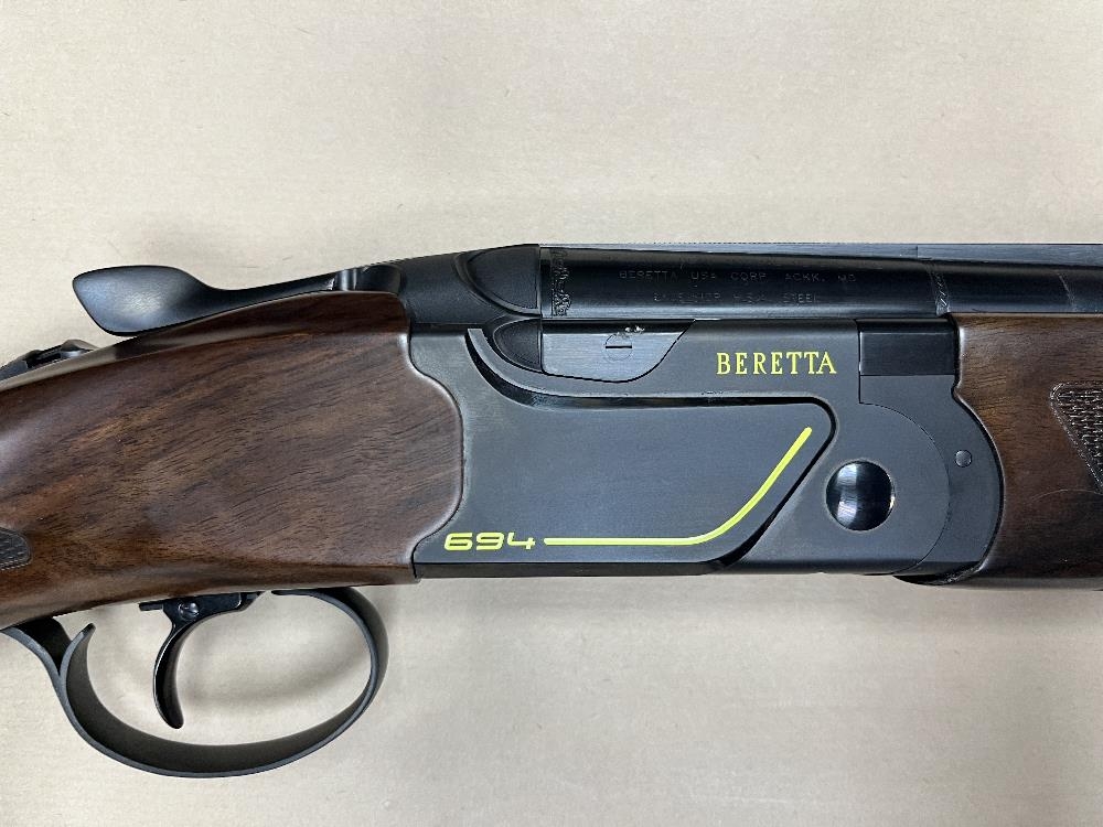 BERETTA 12 Gauge 694 DLC