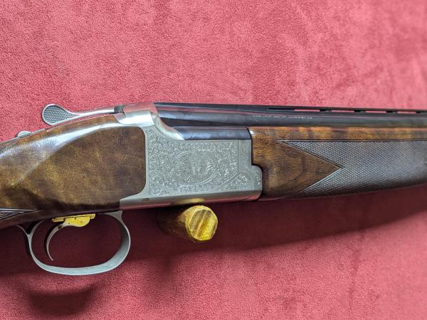 BROWNING 12 Gauge 525 Grade 1