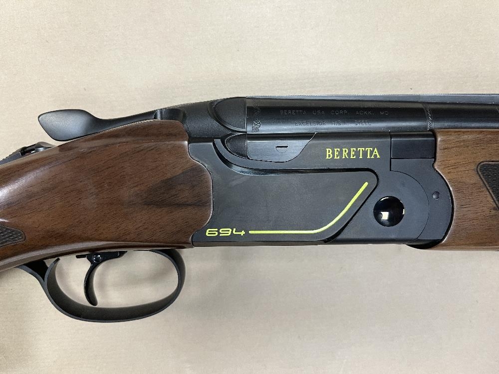 BERETTA 12 Gauge 694 DLC