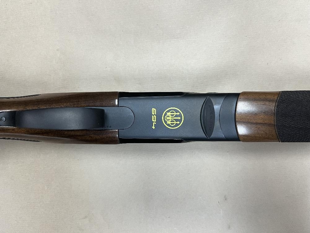 BERETTA 12 Gauge 694 DLC